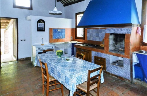 Mockarta House | Beautiful Holiday Home in Fulgatore with Swimming Pool