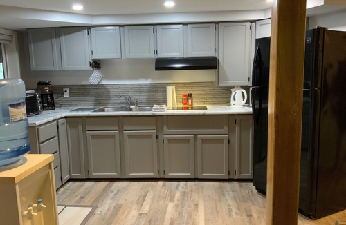 North Oyster House | Beautiful oceanside "suite" with hot tub and beach cabin