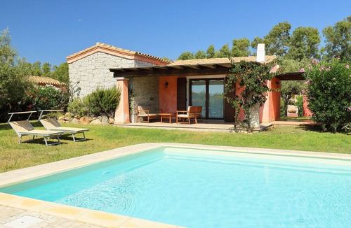 Sant'Elmo House | Beautiful private villa for 6 guests with WIFI, A/C, pool, TV, terrace and pets allowed