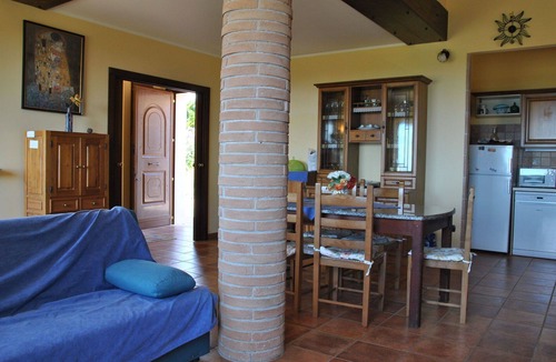 Itri Villa | Beautiful private villa for 11 guests with WIFI, A/C, pool, TV, patio and pets allowed