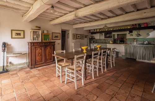 Camaiore Villa | Beautiful private villa with WIFI, TV, patio, pets allowed and panoramic view, close to Viareggio