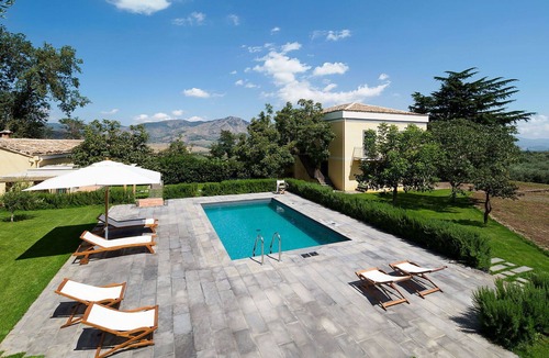 Montelaguardia Villa | Beautiful private villa with private pool, WIFI, TV, terrace, pets allowed and panoramic view