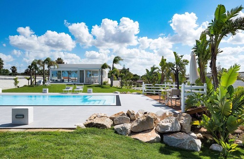 Marsala Villa | Beautiful private villa for 10 people with pool, WIFI, A/C, TV and terrace