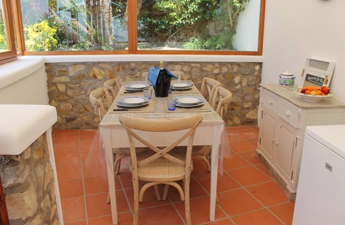 Le Forna Villa | BEAUTIFUL ROMANTIC VILLA SURROUNDED BY GREENERY OVERLOOKING THE SEA
