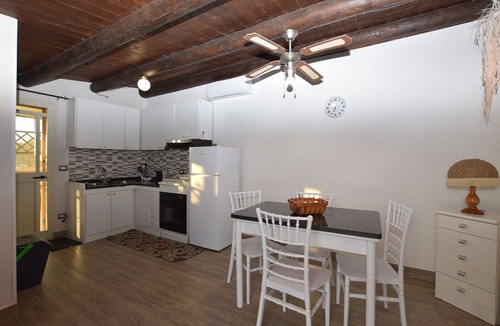 Chiaramonte Gulfi Villa | Beautiful villa for 8 guests with private pool, A/C, WIFI, TV, veranda and panoramic view