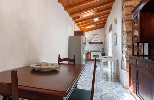Sezze Villa | Beautiful Villa Short Drive to Famous Beaches