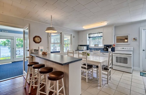 Liberty Hill House | Beaver Creek Bungalow- Boat Ramp/Dock, WiFi, Single Level