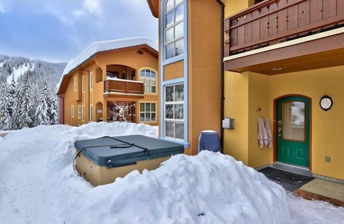 Sun Peaks House | BEST LOCATION! Steps from the Village, Private Garage + 4 Parking Spots!