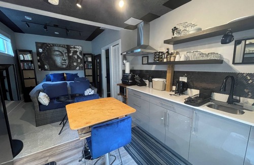 Montgomery Apartment | 🌿 Best Studio in Prime Location — Calm, Nature & More