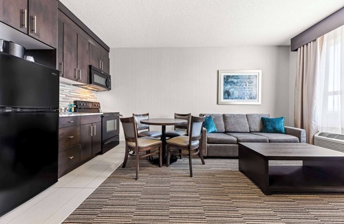 Airdrie Hotel | Best Western Plus Airdrie Gateway