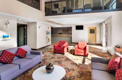 Osoyoos Hotel | Best Western Plus Osoyoos Hotel & Suites