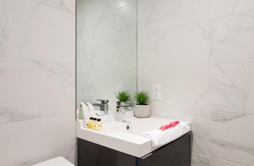 Little Italy Apartment | Blue Oasis Studio with Full Kitchen and Bath by Den Stays