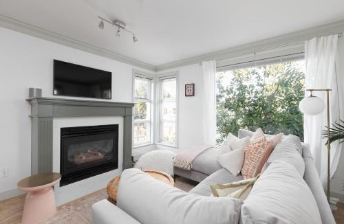 Kitsilano Apartment | Boutique Beach Apartment