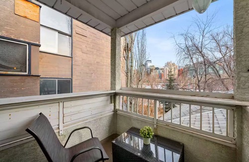 Sunnyside House | *Bow River Views* Spacious Downtown House with Stunning Bow River Views