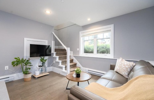 West Side Apartment | Brand New Stylish 2 bedrooms Suite in Shaughnessy