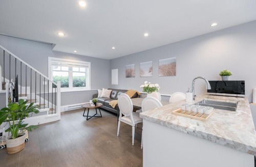 West Side Apartment | Brand New Stylish 2 bedrooms Suite in Shaughnessy