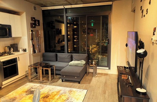 Connaught Condo | Breath~Taking~View~3Guest DT Skyline22floor