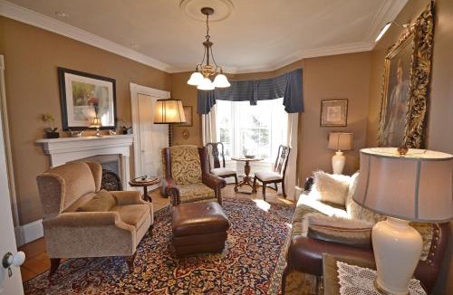 Elmsdale Bed & Breakfast | Briarwood Bed & Breakfast