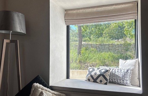 Casa Papa Villa | Bright and modern 5-bedroom villa sleeps 12