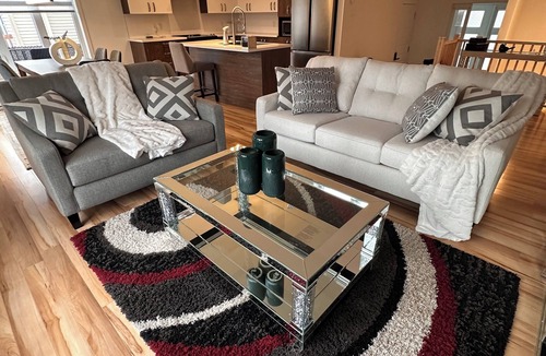 Mirabel House | Bright single room for rent in a 5½-room apartment
