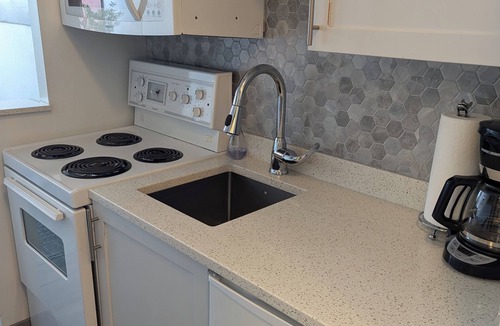 Whistler Village Hotel | Bright studio on Main street with hot tub/sauna