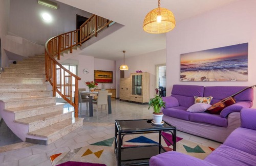 Trappeto Villa | Butterfly House