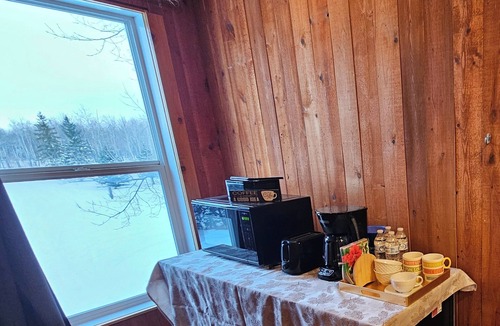 New Bothwell Apartment | Cabin Style Private Studio
