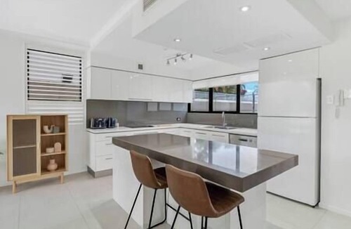 Cairns North Apartment | Cairns City Esplanade apartment @ Northshore
