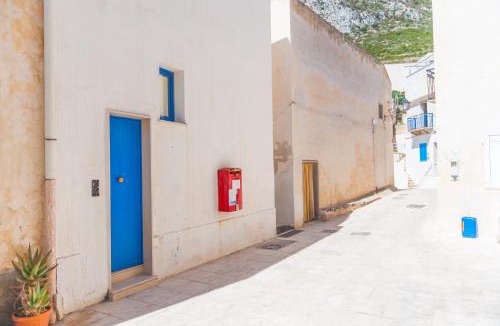 Levanzo House | Cala Dogana Guest House