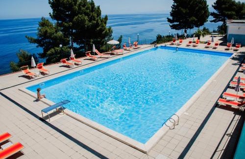 Milianni Resort | Camping & Village Rais Gerbi