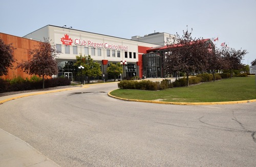 Regent Hotel | Canad Inns Destination Centre Club Regent Casino Hotel