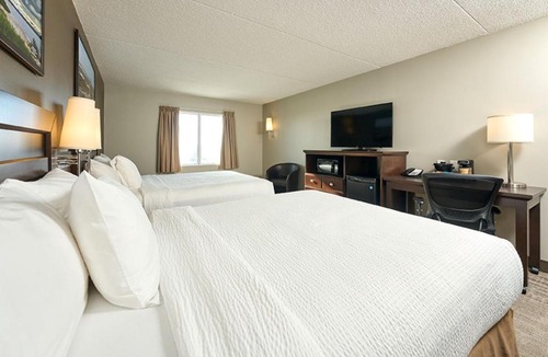 Regent Hotel | Canad Inns Destination Centre Club Regent Casino Hotel