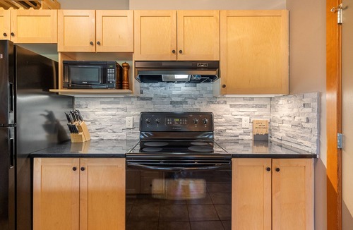 Canmore Resort | Canmore Penthouse Loft/Round Heated Outdoor Pool