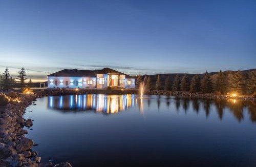 Village of Acme Villa | Carbon Valley Ranch