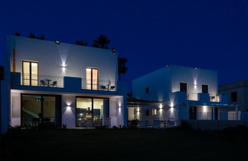 Birgi Vecchi Apartment | Casa B, Room 1 - mit Pool - at Lagoon - Lo Stagnone Kite Spot - Palm Kite Paradise