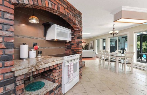 Mill Bay House | Casa De Kai Summary: