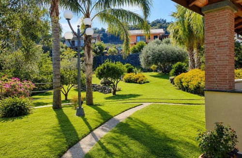 Santa Venera-Portosalvo Apartment | Casa dell'antico ulivo