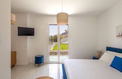 Capo Zafferano Apartment | Casa Elia con Terrazza Vista Mare by Wonderful Italy