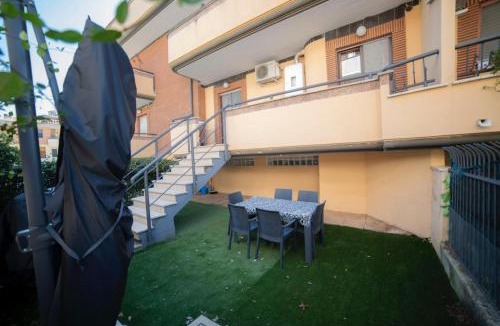 Latina Apartment | Casa Julie a 300 Mt dalla Stazione di Latina