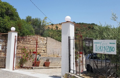 Pollina House | Casa Lorenzino, relax in nature 10 min from Castelbuono