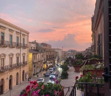 Mazzarino Bed & Breakfast | Casa Makarina - Appartamento sul Corso Principale