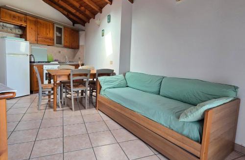 Pino Lago Maggiore Apartment | Casa Nadia