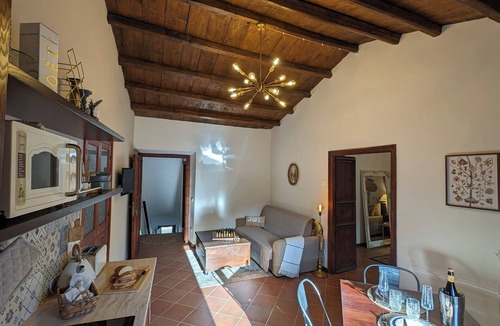 Locati Apartment | Casa Passo del Mattino - Suite Royal - an oasis of calm