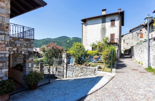 Vesio Apartment | 'Casa Rita 2 by Interhome