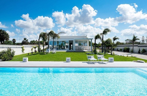 Marsala House | Casa Sunnshine with shared pool - My Rental Homes