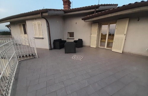 Altopascio House | Casa Vacanze IL GLICINE