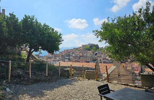 Monforte San Giorgio House | Casa Vacanze Portaterra