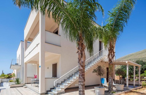 Castelluzzo House | Case Vacanza Loria