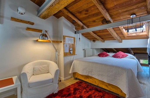 Historic Center Apartment | Castiglione 77