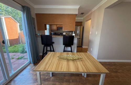 Greenbrier East House | Central Chesapeake Stay Near Mall, Trails & parks